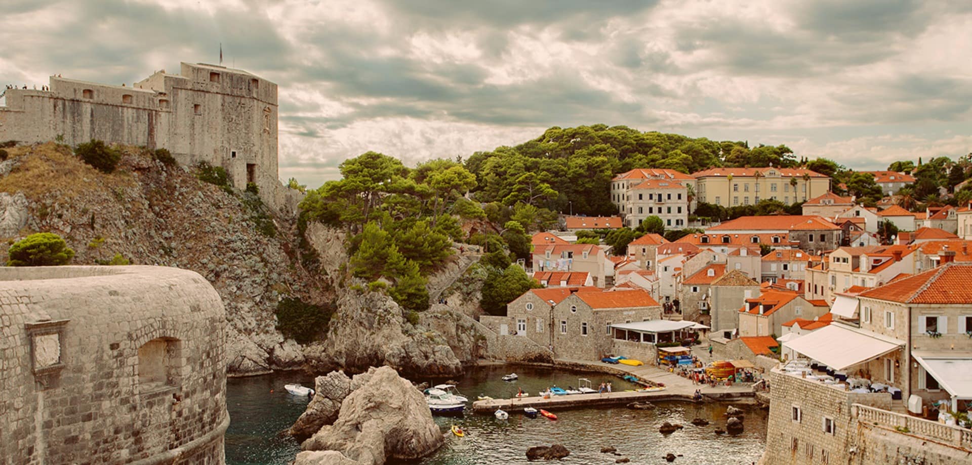 Fortaleza Lovrijenac na cidade antiga de Dubrovnik, Croáci